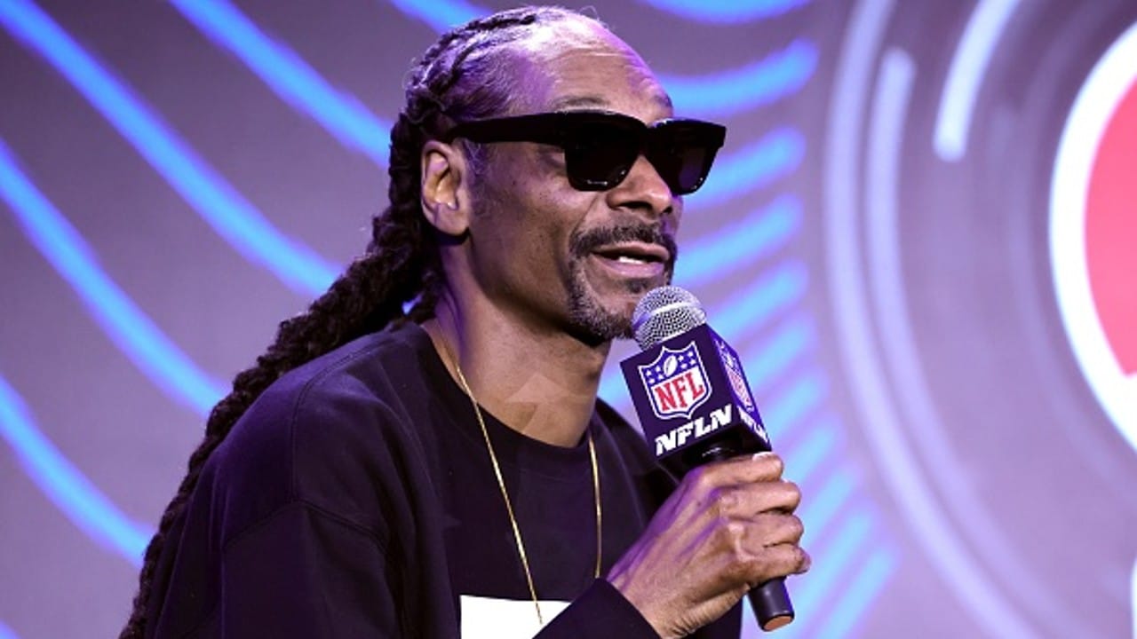 Mujer demanda a Snoop Dogg de abuso sexual en California
