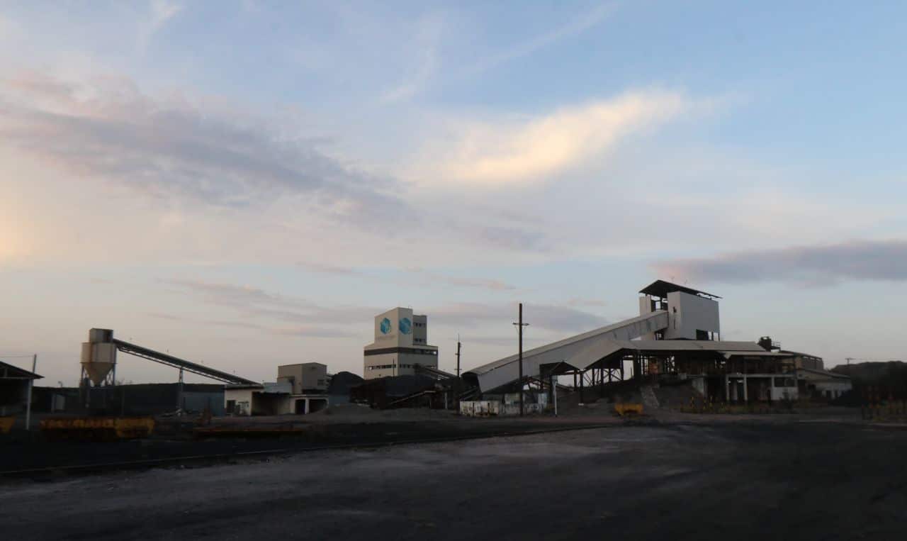 La mina de Pasta de Conchos permanece cerrada desde el año 2006 cuanto se suscitó una explosión que costó la vida de más de 60 mineros (Cuartoscuro)