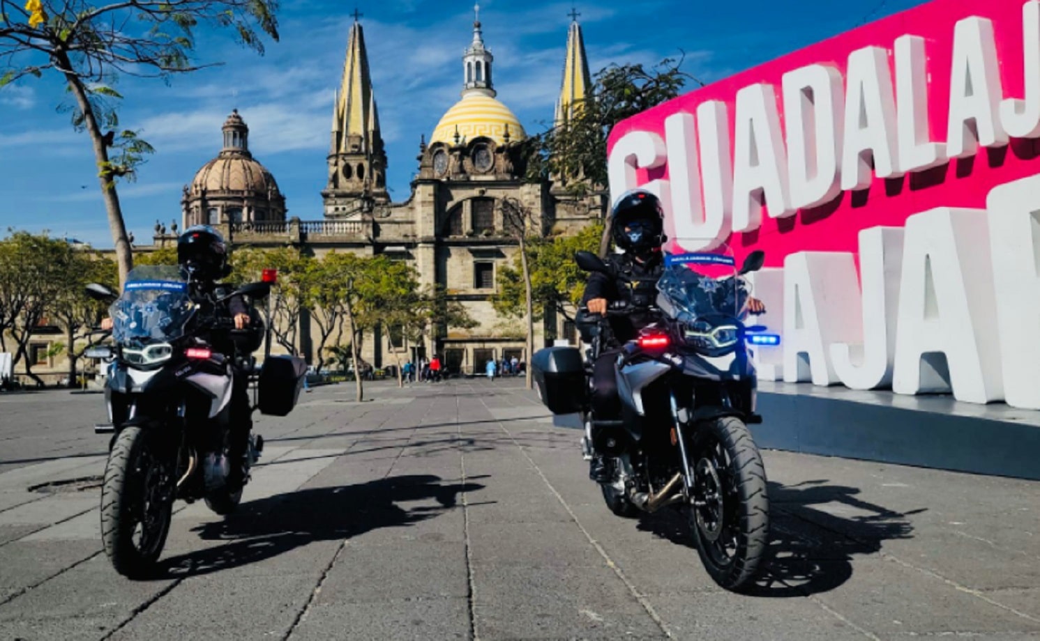 Accidentes viales en Guadalajara dejan daños materiales