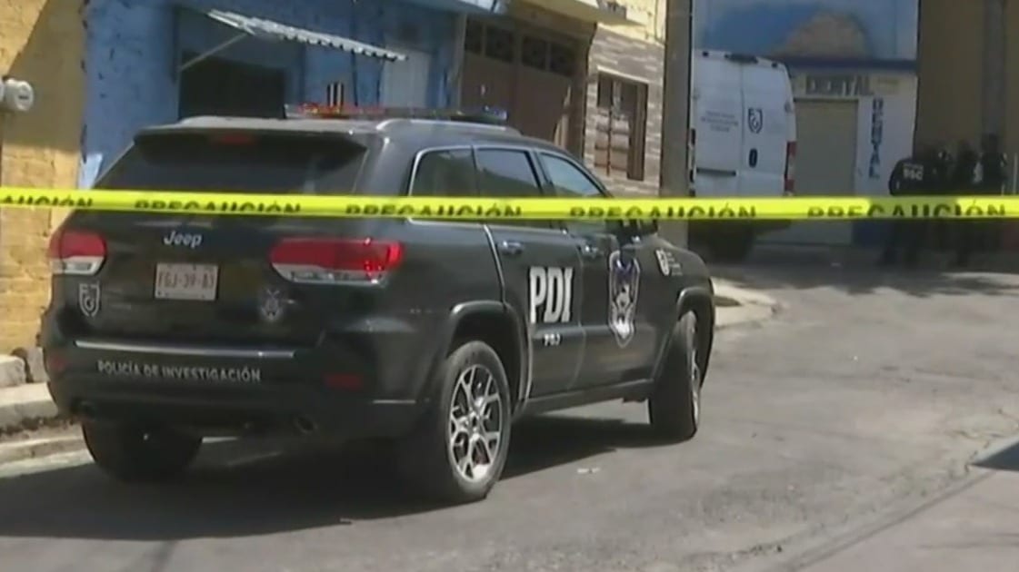 policias resguardan casa tras presunto asalto en iztapalapa