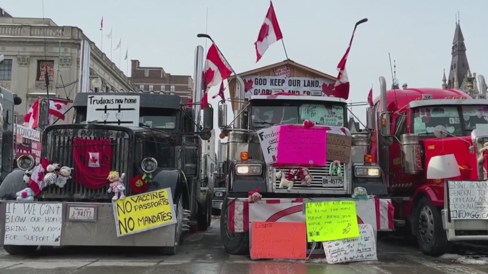 protesta de camioneros en canada se extiende a cruces fronterizos con eeuu