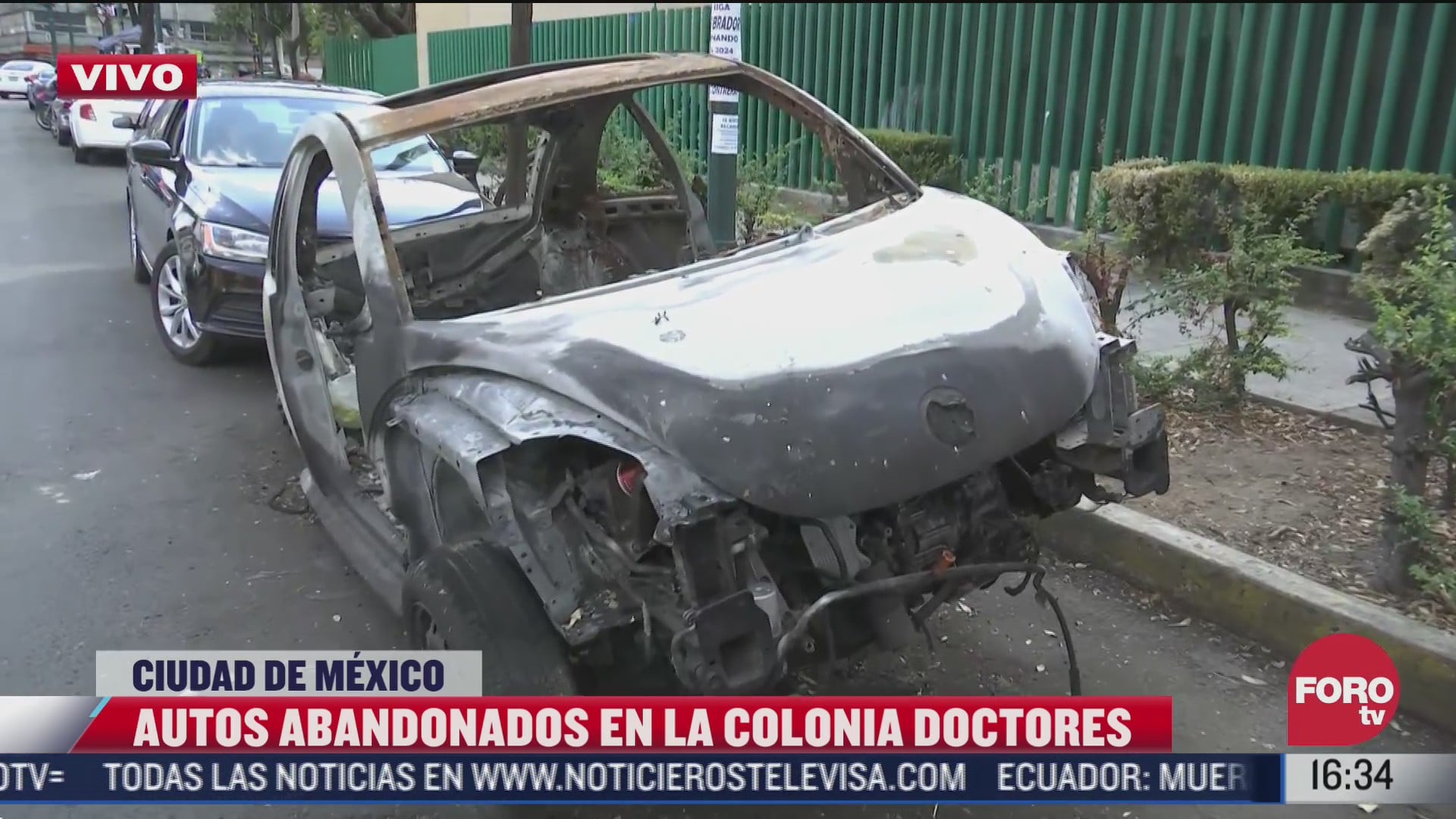 reportan vehiculo quemado y abandonado en la colonia doctores