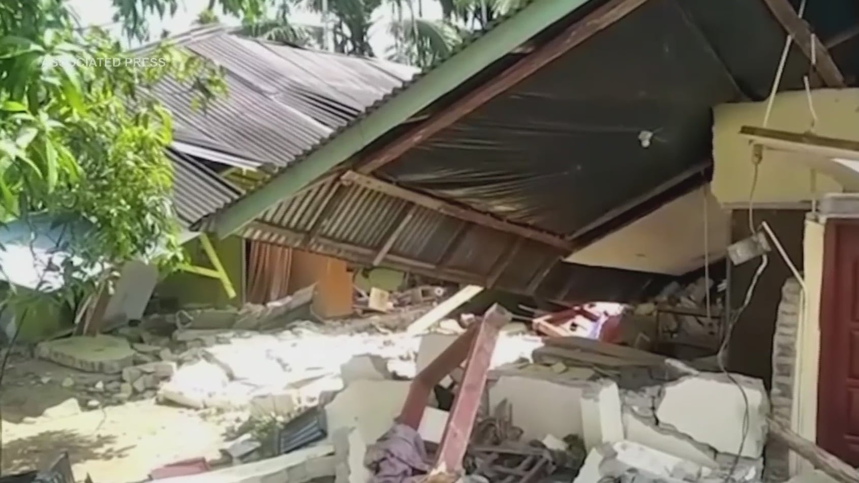 suman siete muertos tras sismo en indonesia