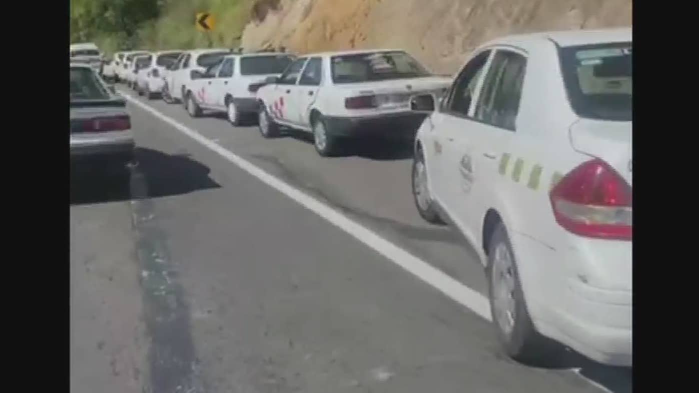 taxistas realizan bloqueos en varios municipios de edomex