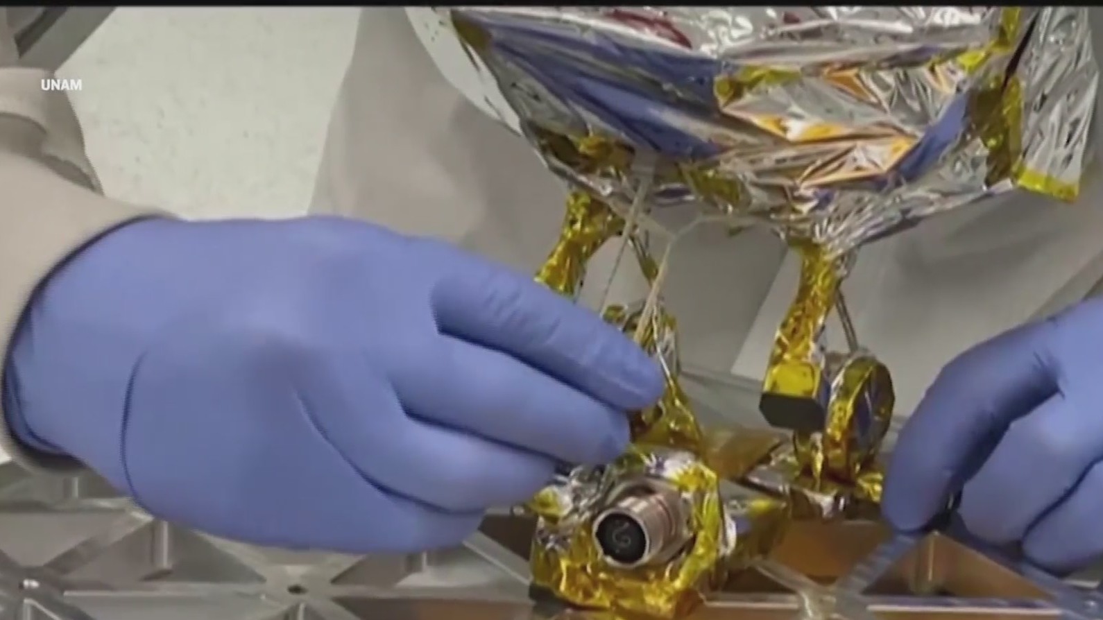 unam desarrolla el proyecto colmena nanorobots que llegaran a la luna