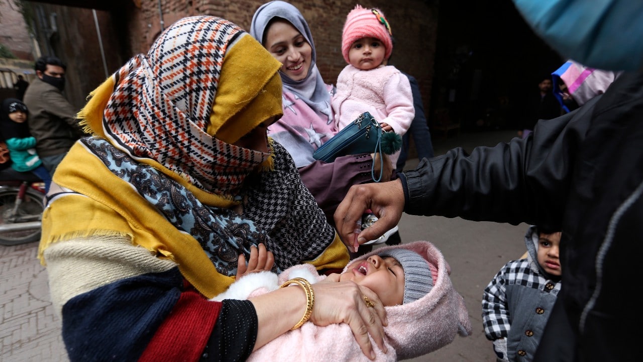 Vacuna contra la polio en Pakistán