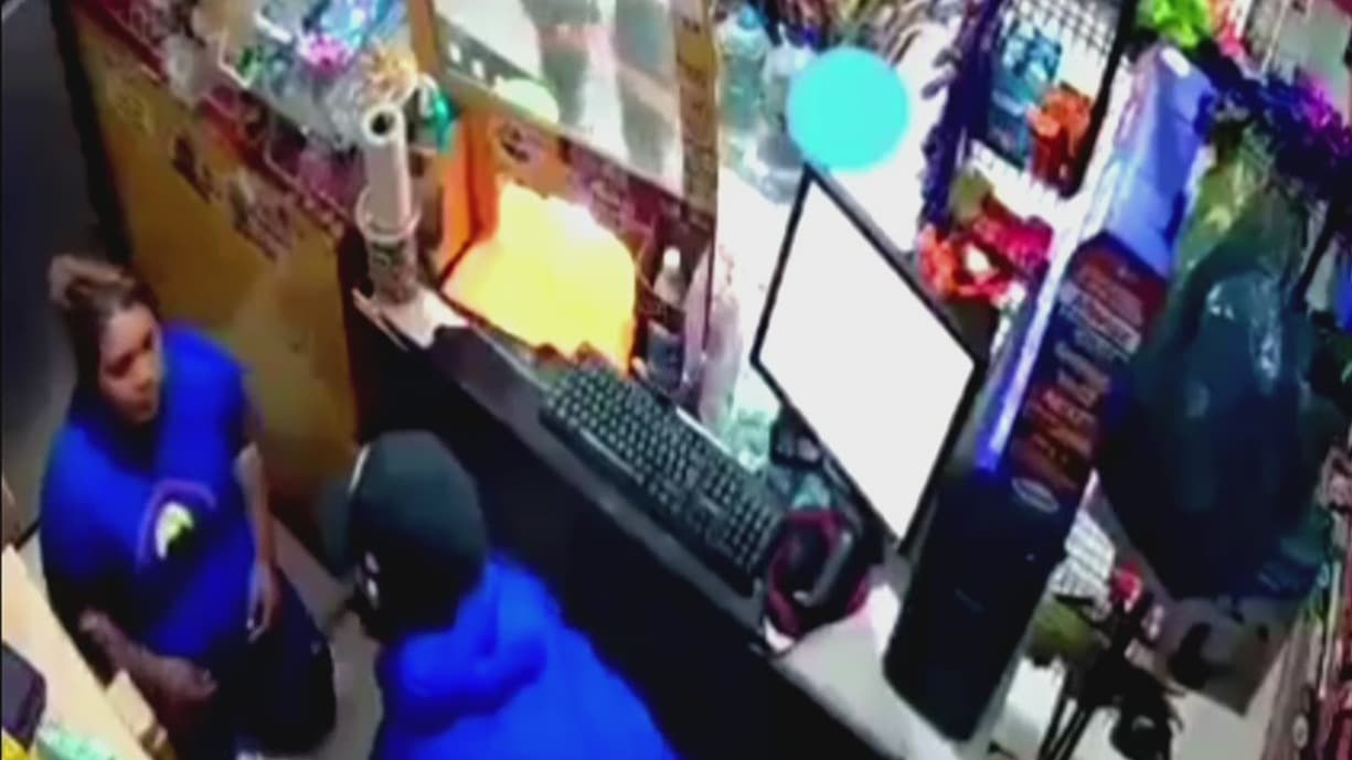 video asaltan tienda de abarrotes en cancun