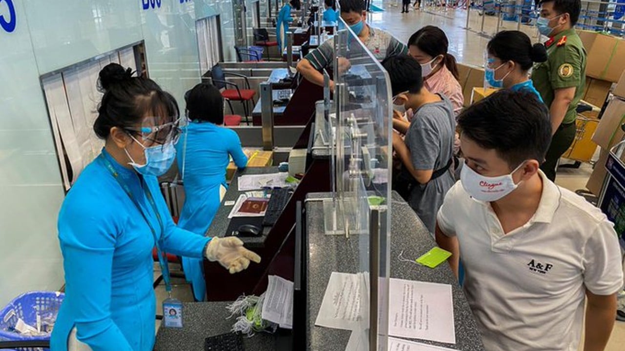Vietnam elimina las restricciones de vuelos internacionales por la pandemia