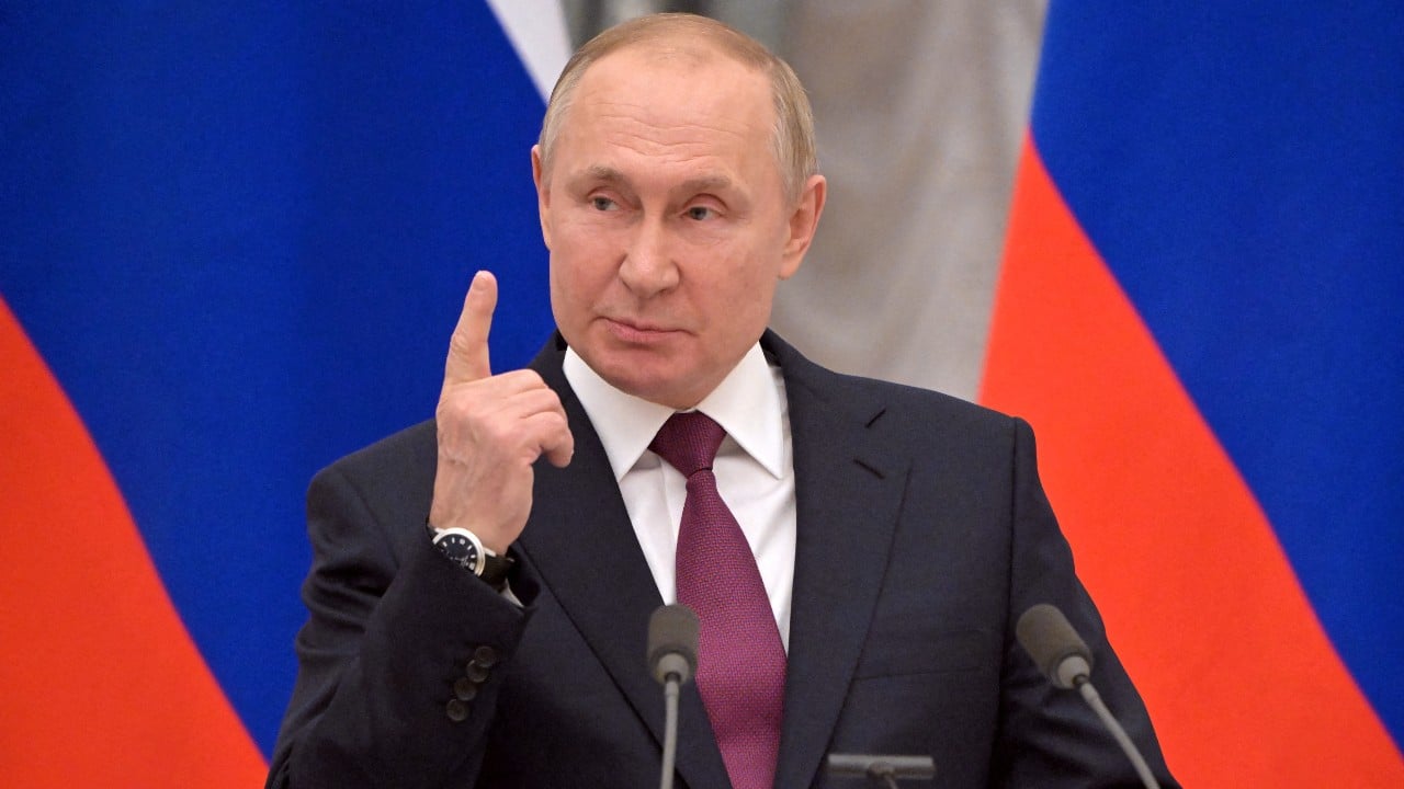 'Intervenir en Ucrania fue "difícil decisión', afirma Vladimir Putin, presidente de Rusia