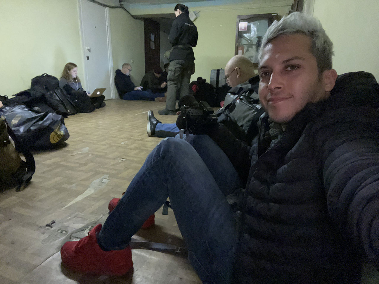 YouTuber Alex Tienda capta bombardeo Guerra Rusia Ucrania