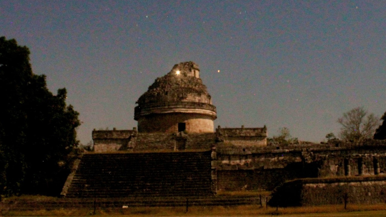 Alineación de Venus con El Caracol, observatorio en Chichén Itzá