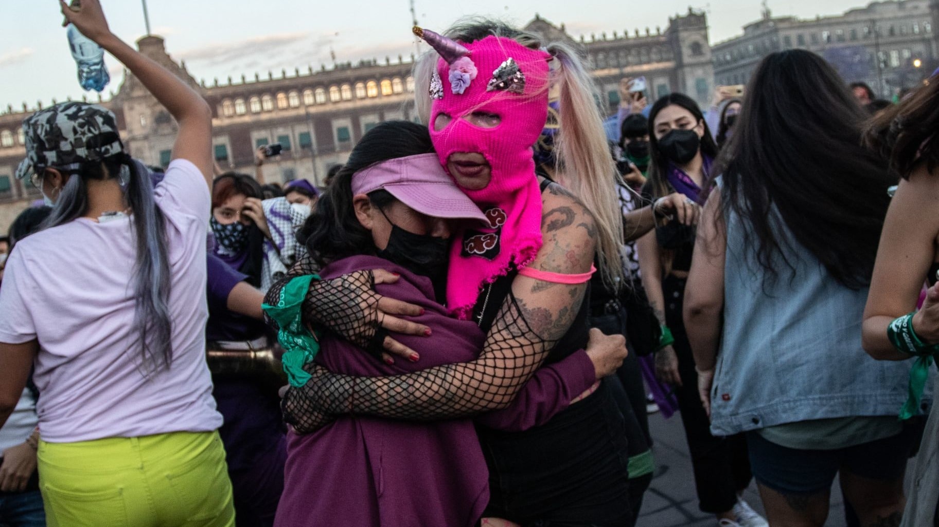 asi vivieron cientos de mujeres su primer 8m en la ciudad de mexico