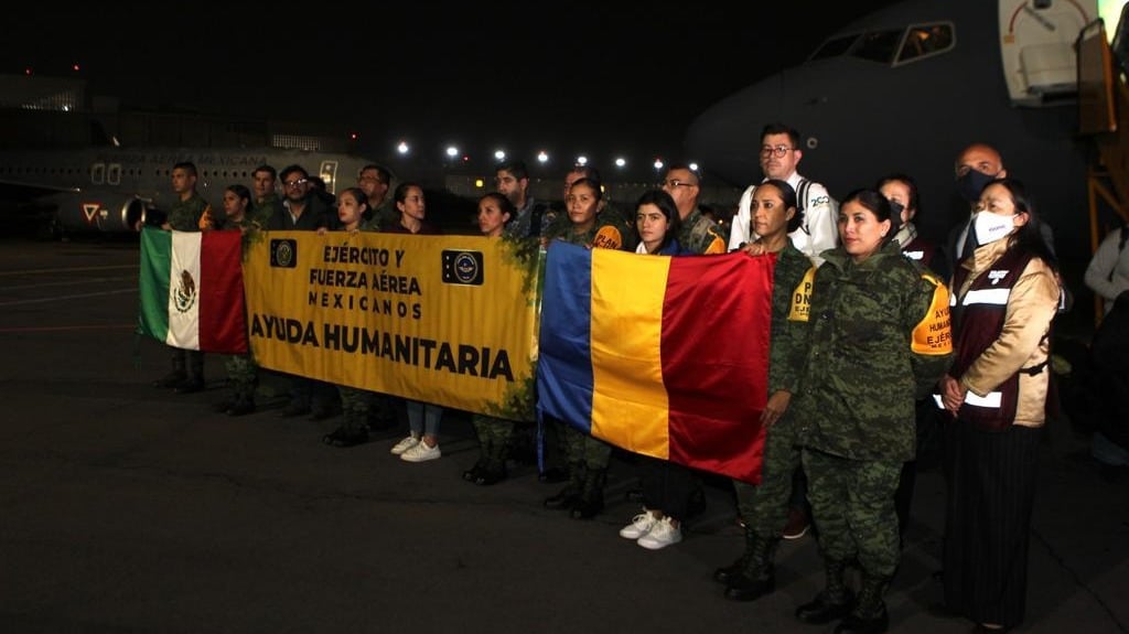 aterriza segundo vuelo con mexicanos que huyen de ucrania