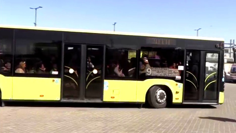 autobuses trasladan a polonia a desplazados que llegan a leopolis reporta lalo salazar