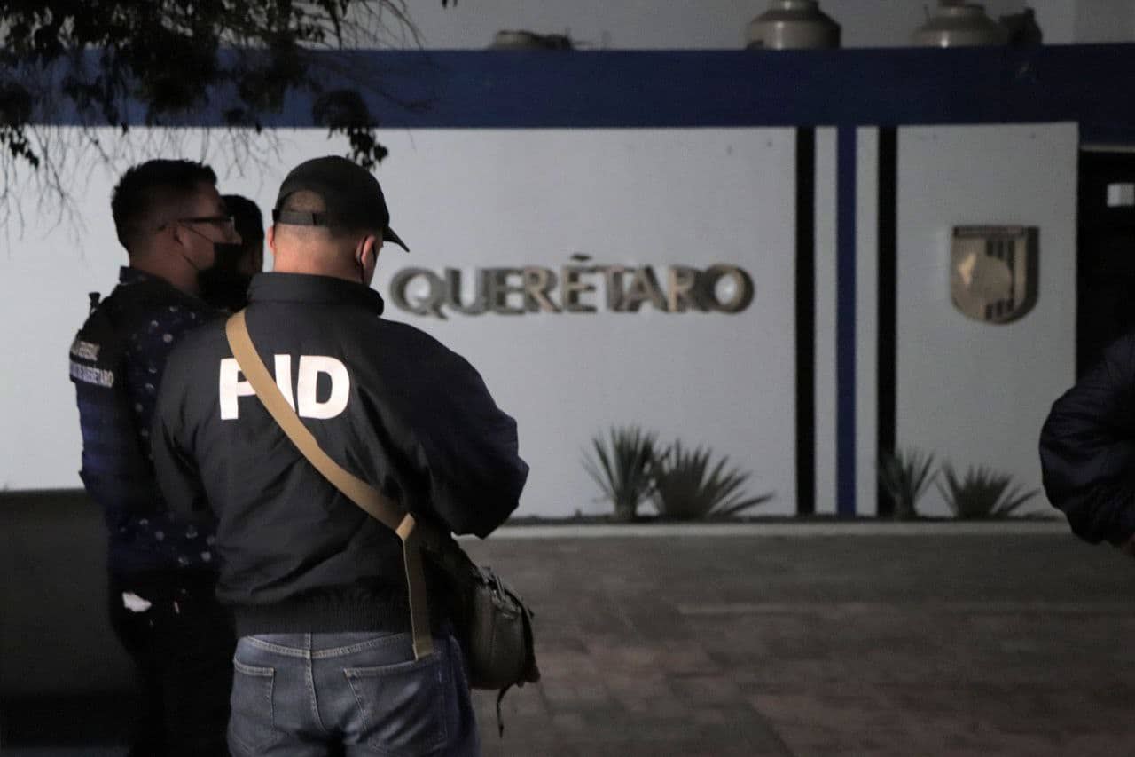 Autoridades catean instalaciones del Club Querétaro y aseguran inmueble