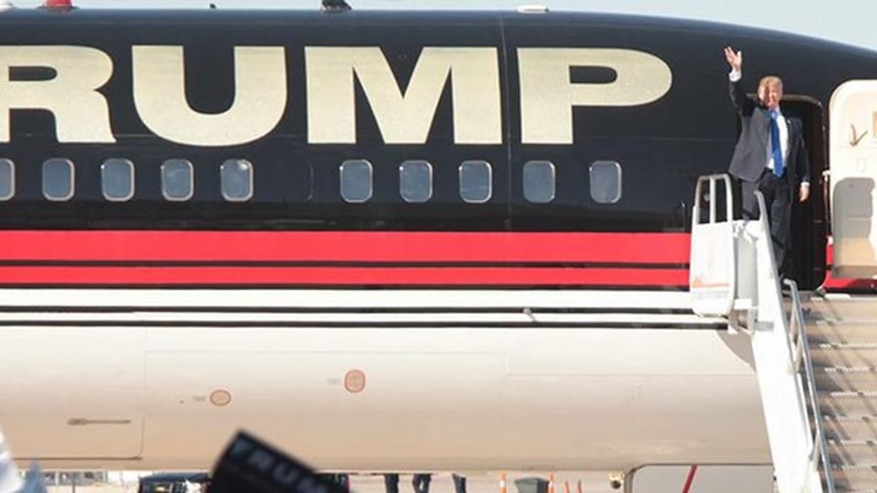 Avión que transportaba a Trump hizo un aterrizaje de emergencia