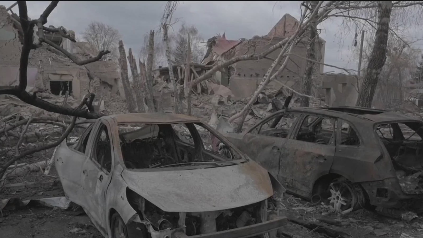 bloguero graba ataque aereo en kharkiv ucrania por parte de fuerzas rusas