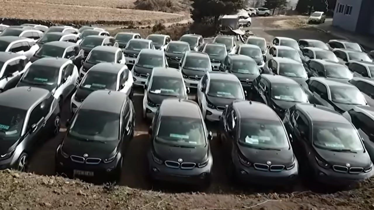 BMW, autos abandonados, subasta, Corea, captura de pantalla