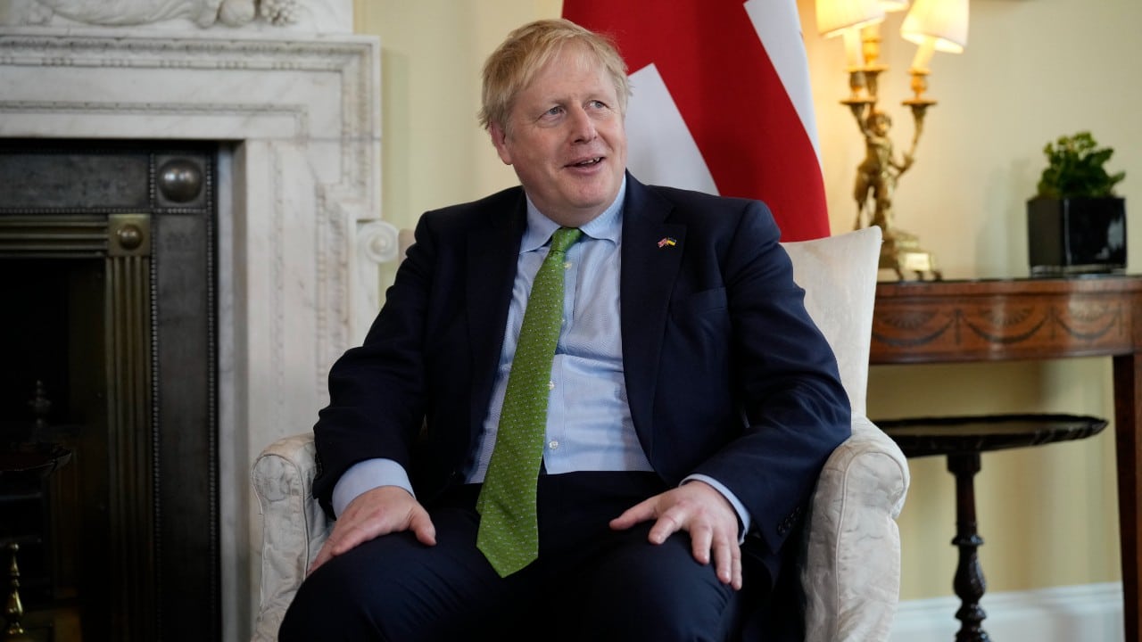 Boris Johnson viaja a Arabia Saudita y Emiratos Árabes para dialogar sobre los precios de la energía