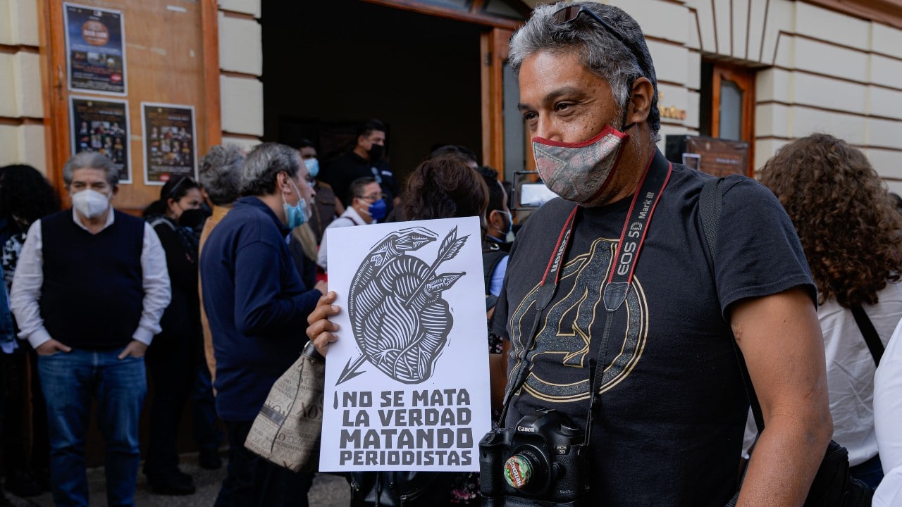 Periodistas en Chiapas exigen un alto a las agresiones en su contra.