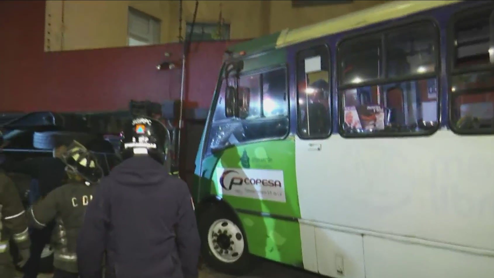 choque de microbuses deja 14 heridos en cdmx