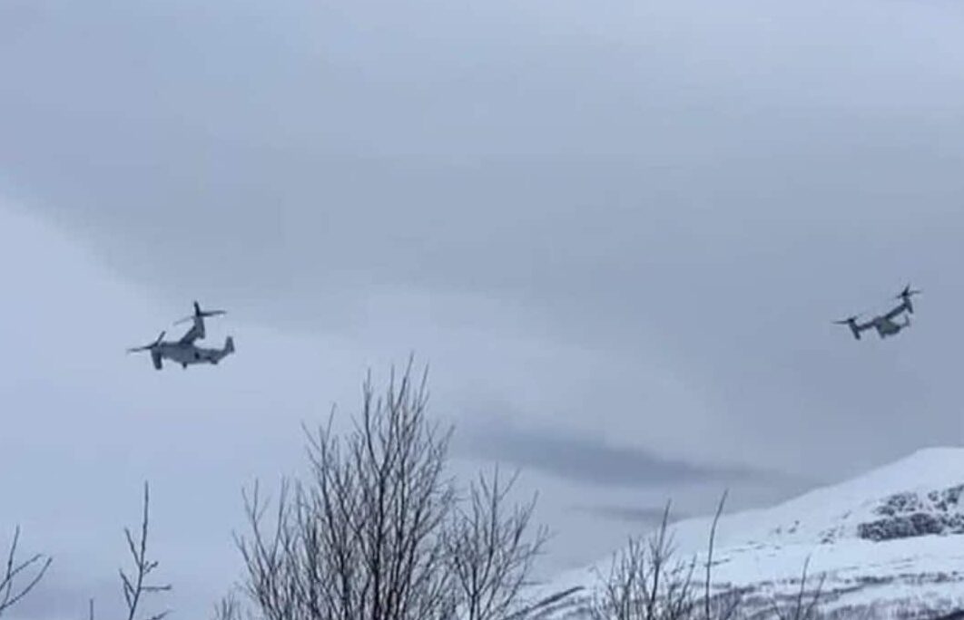 Confirman muerte de cuatro tripulantes del avión militar de EEUU caído en Noruega