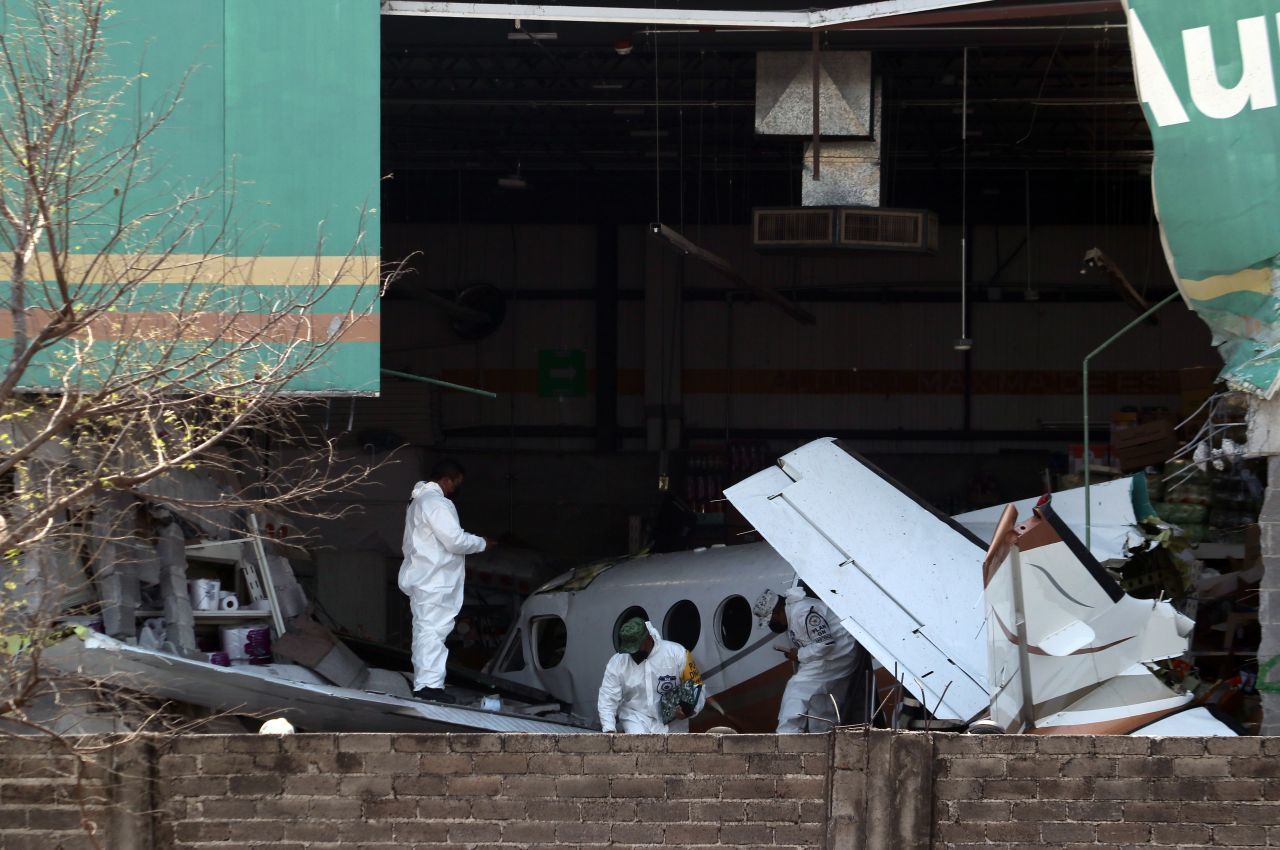 SICT investiga accidente de avioneta en Temixco, Morelos