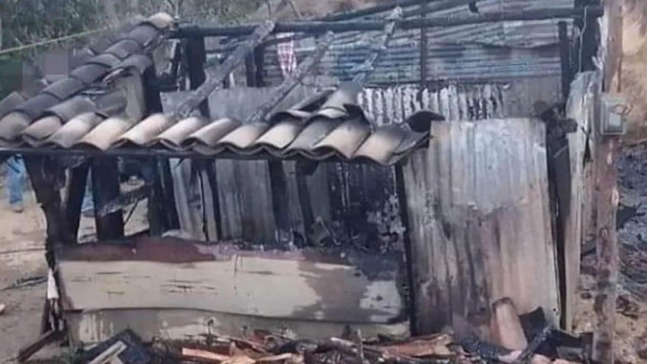 Mueren seis menores tras explosión en su vivienda, Santiago Tilapa, Oaxaca