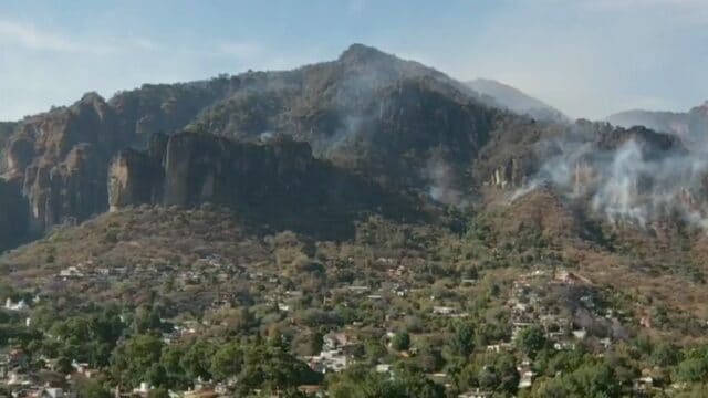 incendio en tepoztlan habria consumido hasta 70 hectareas