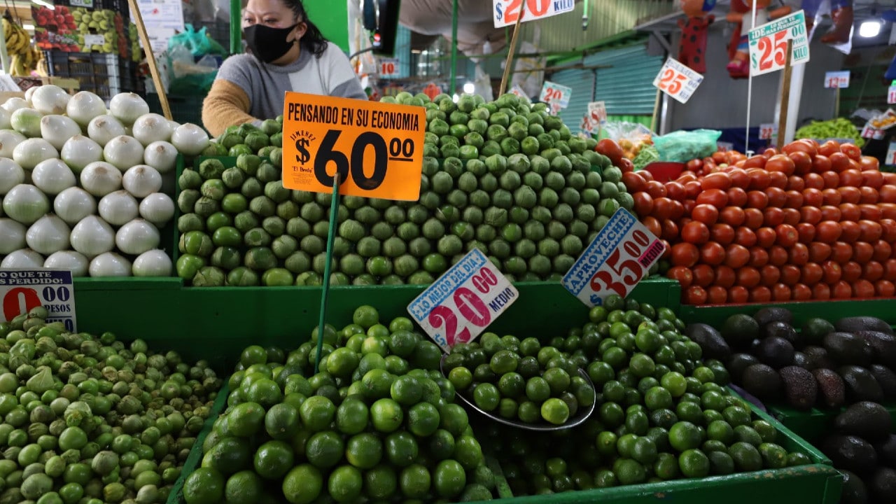 Inflación de México sube al 7.28 % en febrero por alza de pecuarios y energía