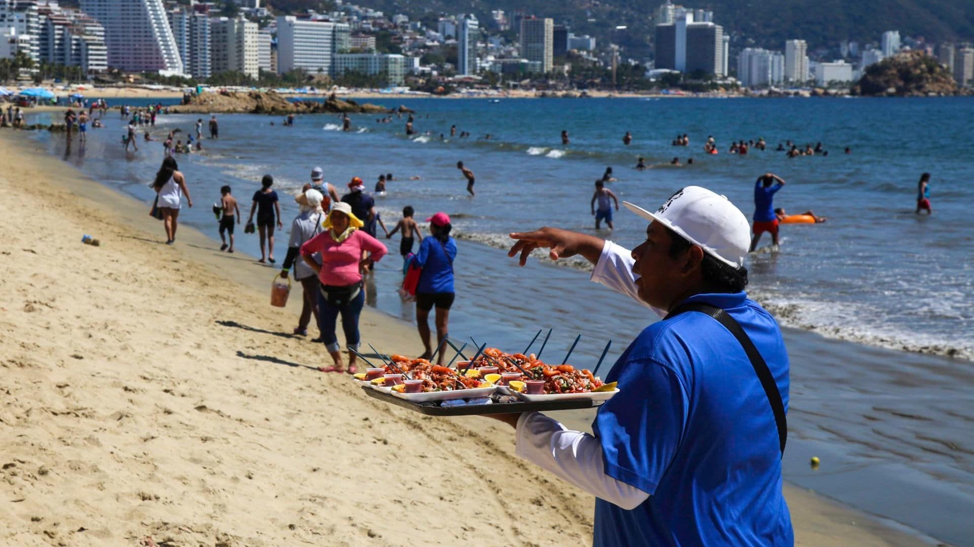 inicia el arribo de turistas al puerto de acapulco guerrero