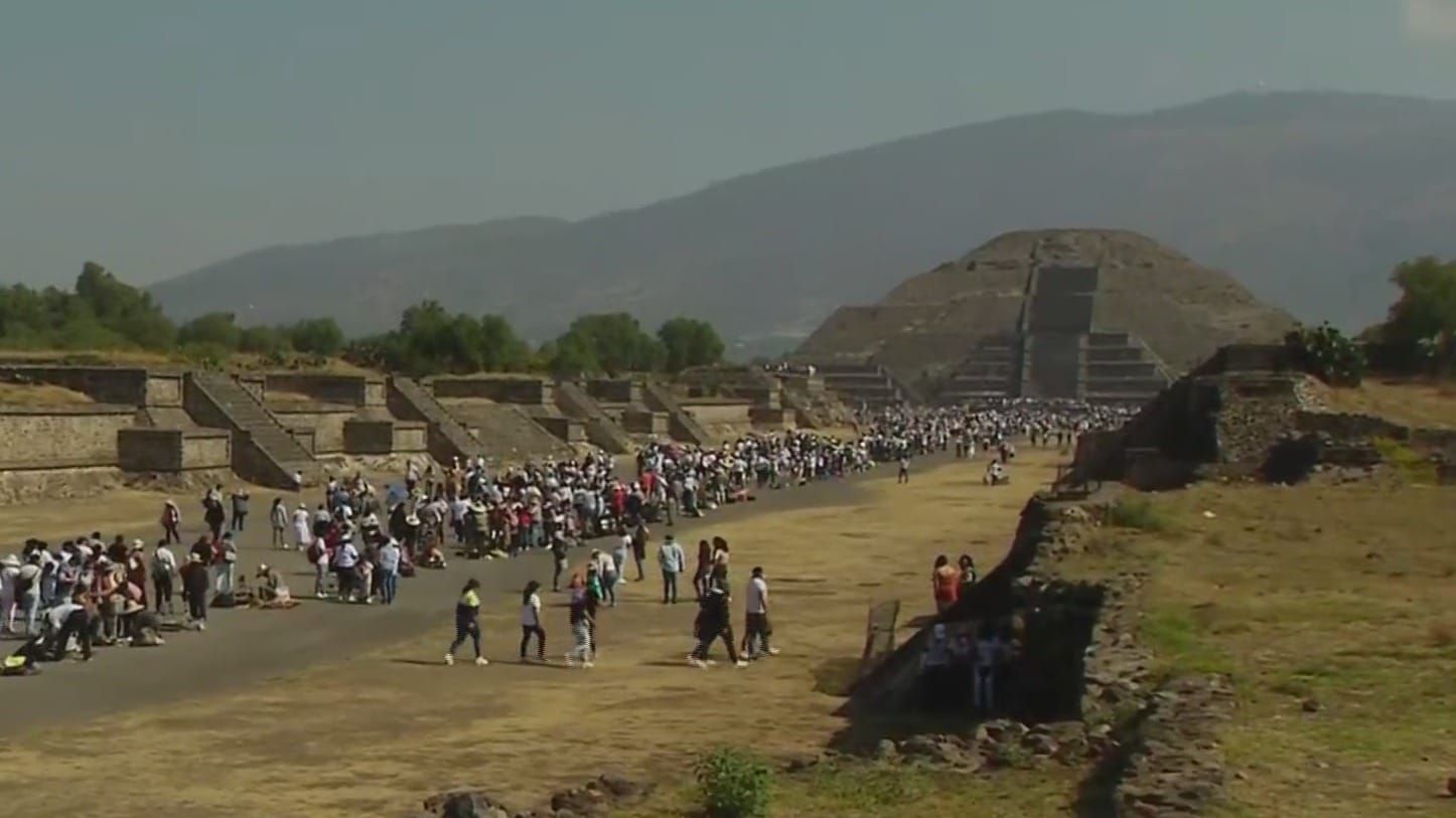 inicia la primavera y acuden cientos a teotihuacan