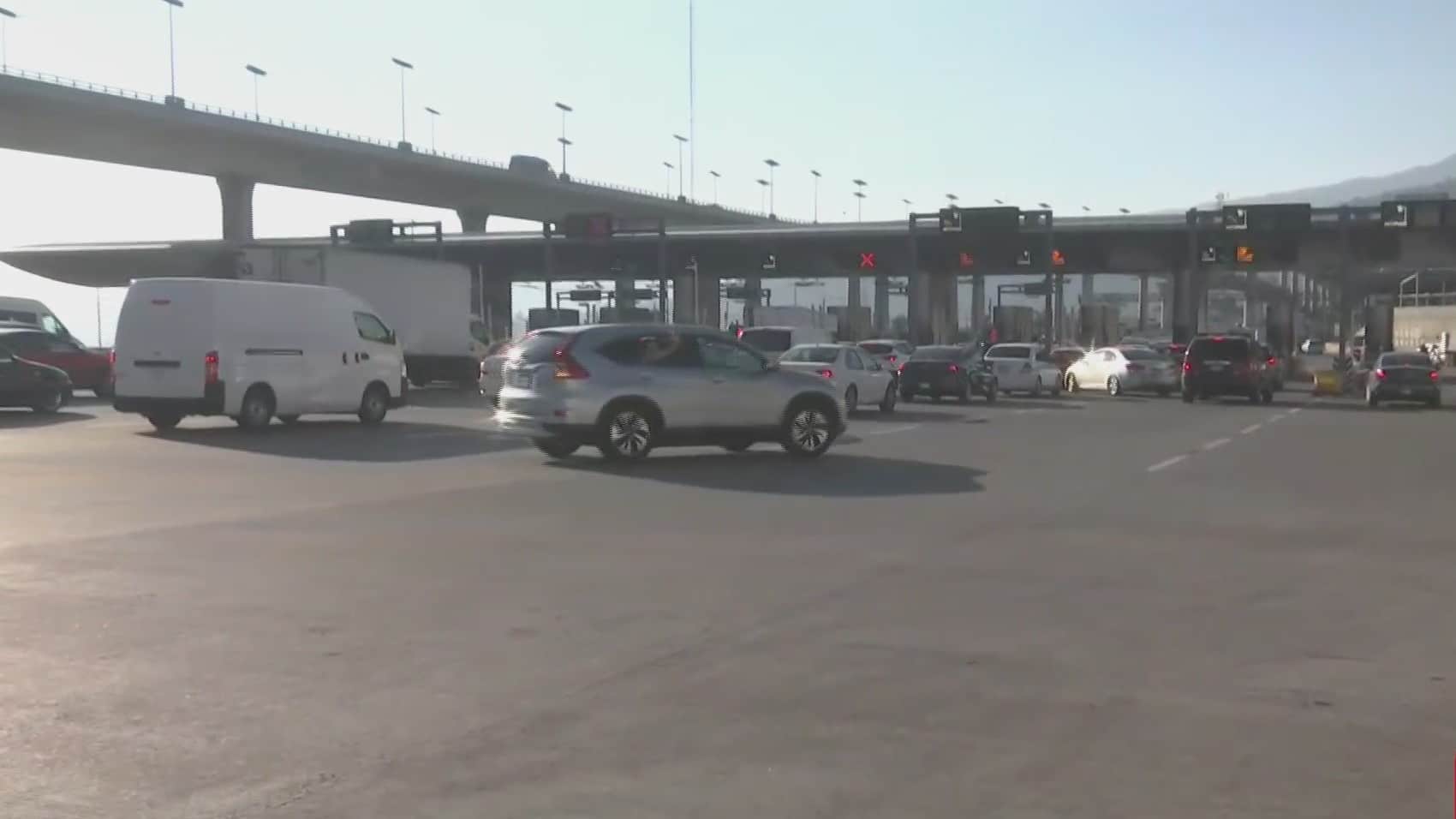 intensa carga vehicular en la autopista mexico cuernavaca