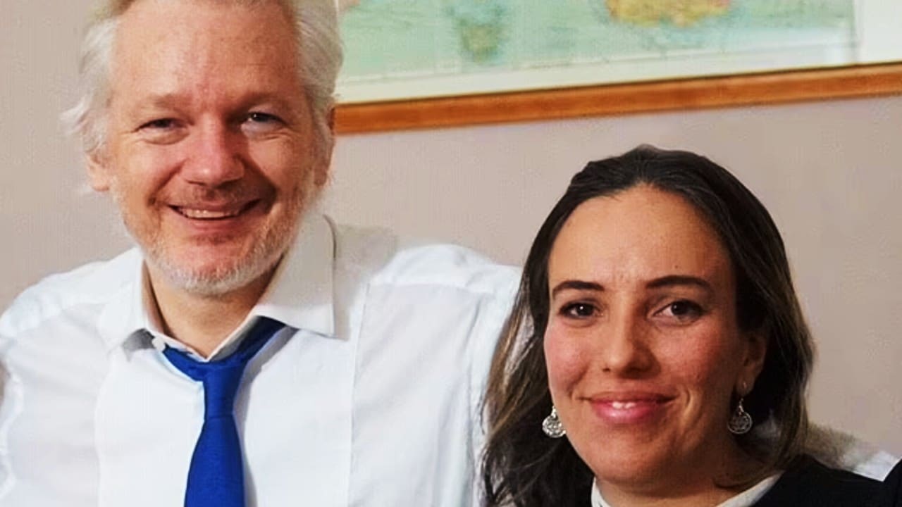 Julian Assange, fundador de WikiLeaks, se casará en la cárcel con su exabogada