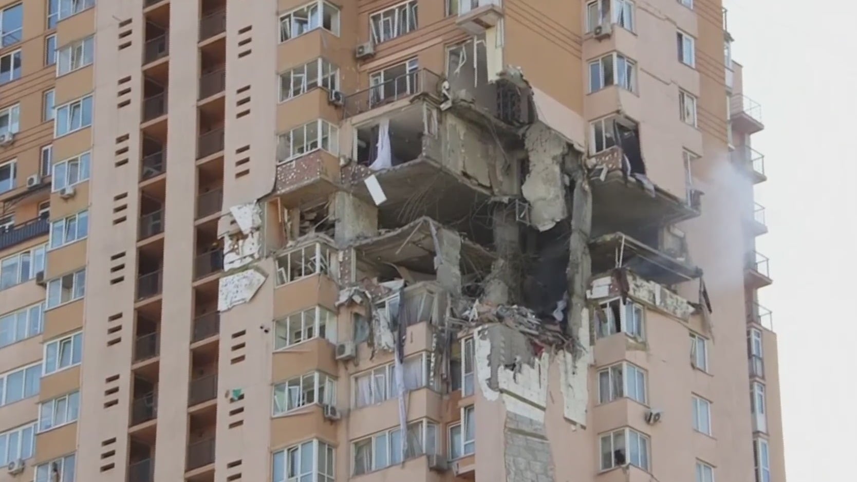 kiev y jarkov enfrentan los principales bombardeos en ucrania