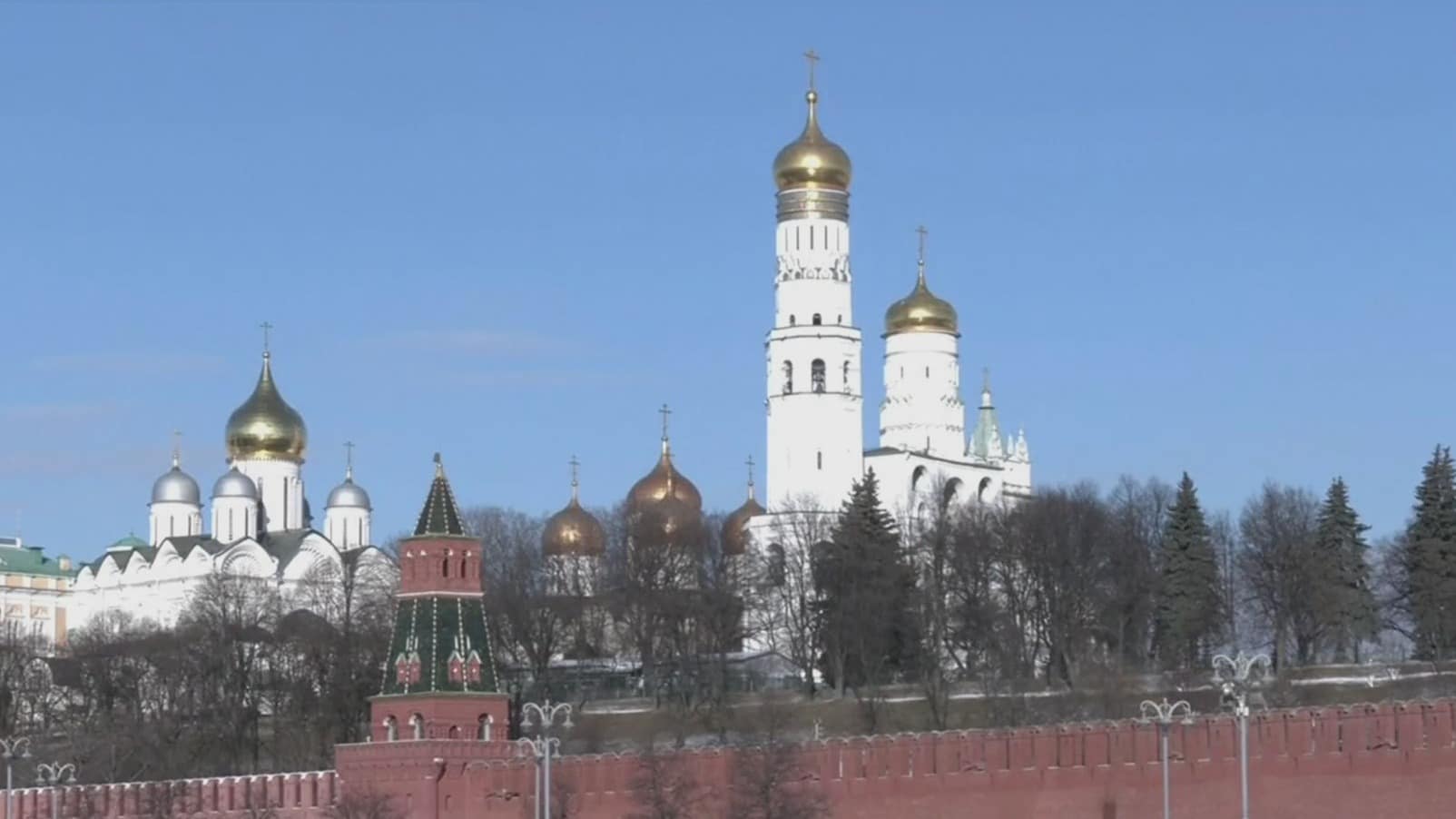 kremlin informa que se usaran armas nucleares si se amenaza la existencia de rusia