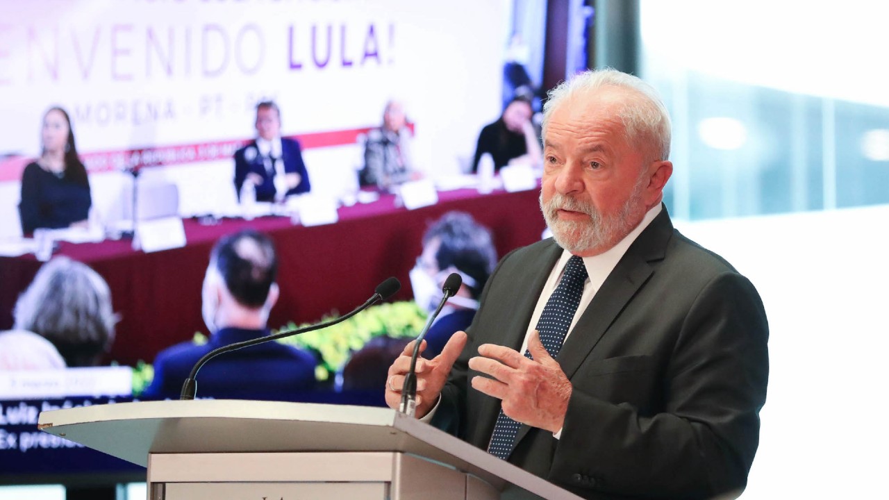 Lula da Silva, expresidente de Brasil, visita el Senado