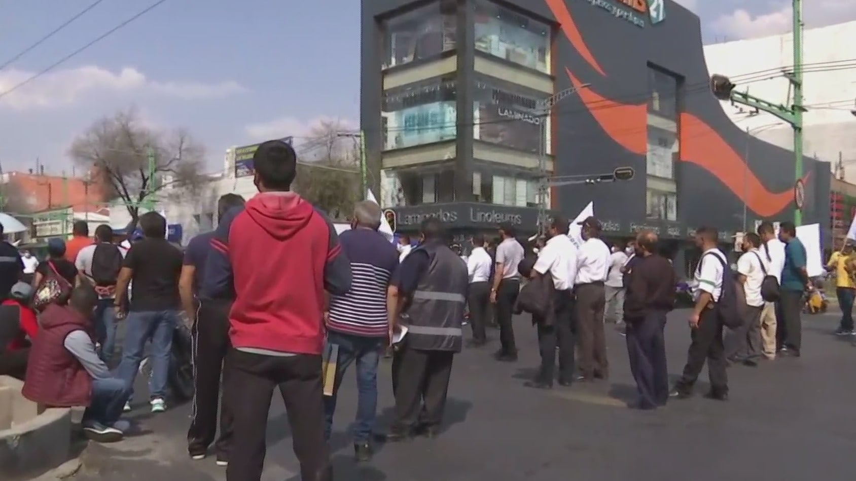 manifestantes bloquean eje central lazaro cardenas cdmx