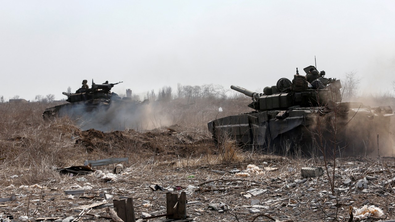 Rusia exige a las fuerzas ucranianas que depongan las armas en Mariúpol