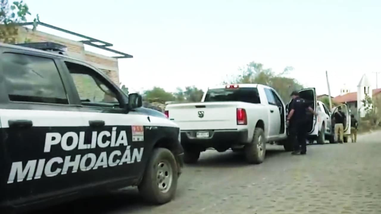 Tras presunto fusilamiento en Michoacán, autoridades implementan operativos para buscar los cuerpos