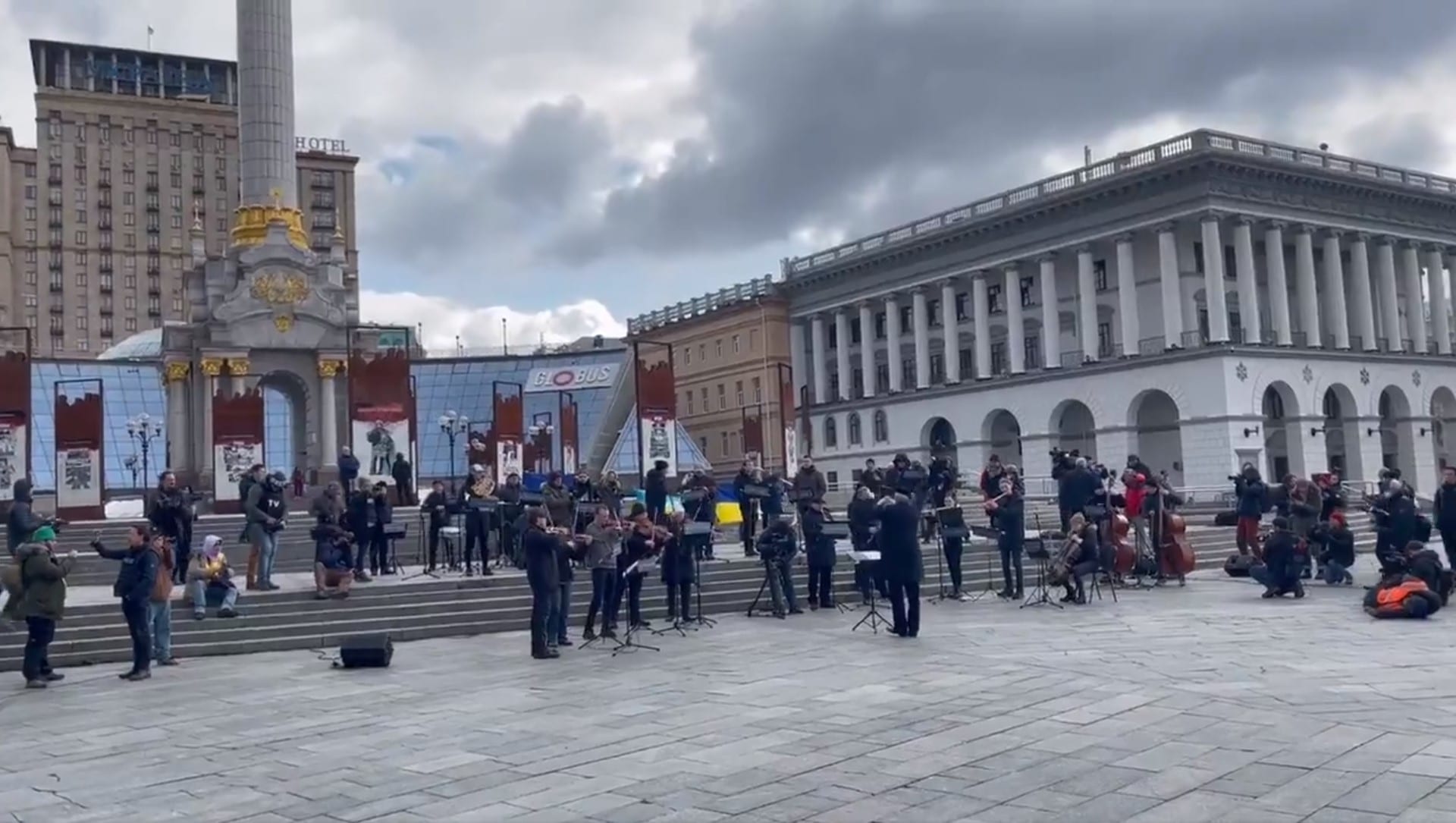 orquesta sinfonica de kiev da un concierto por la paz