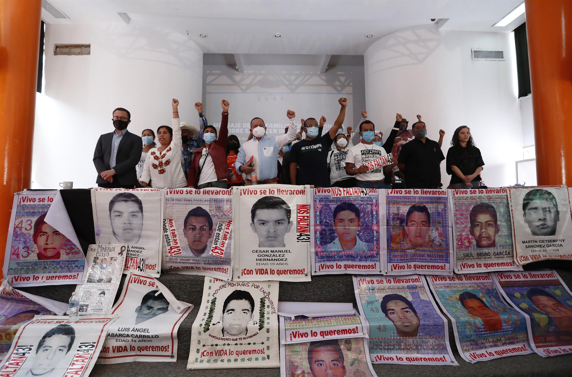 Caso Ayotzinapa: familiares, decepcionados con autoridades