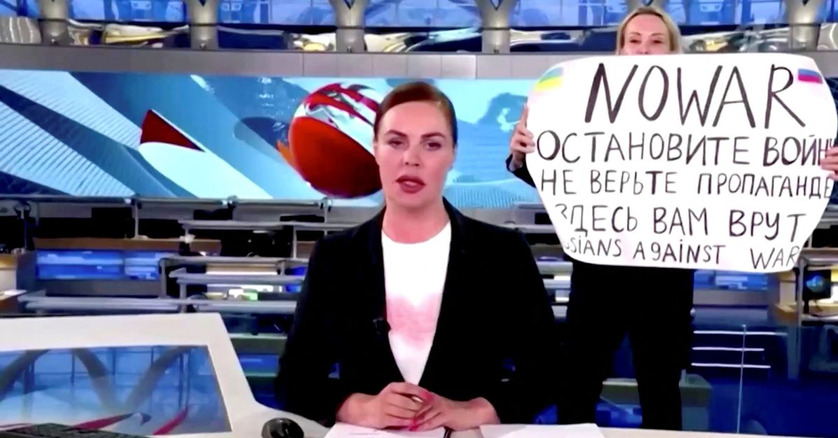 periodista protesta en noticiero ruso