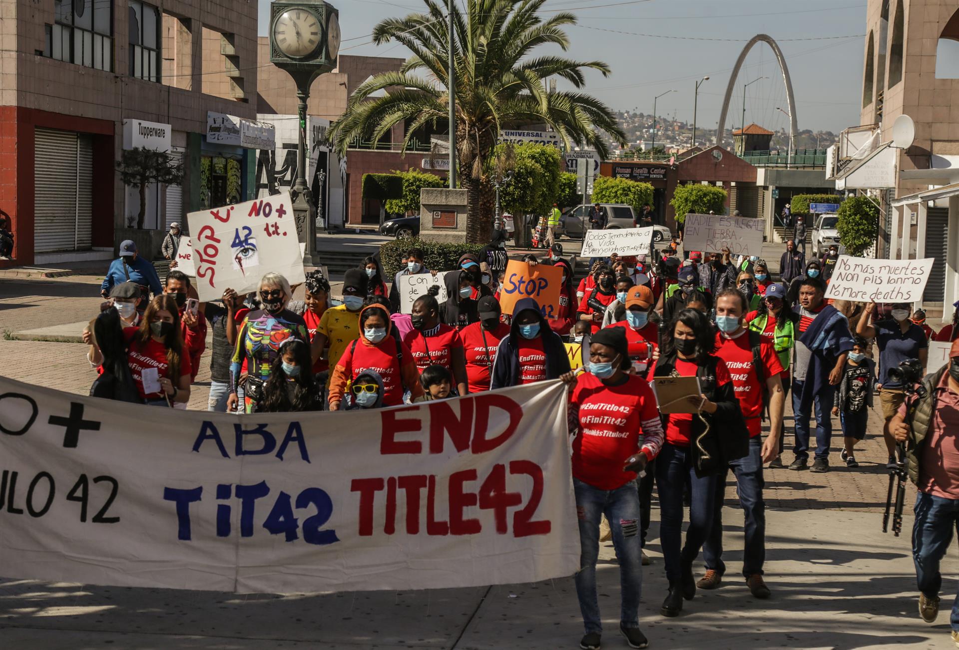 Activistas piden en Tijuana fin de la expulsión de migrantes