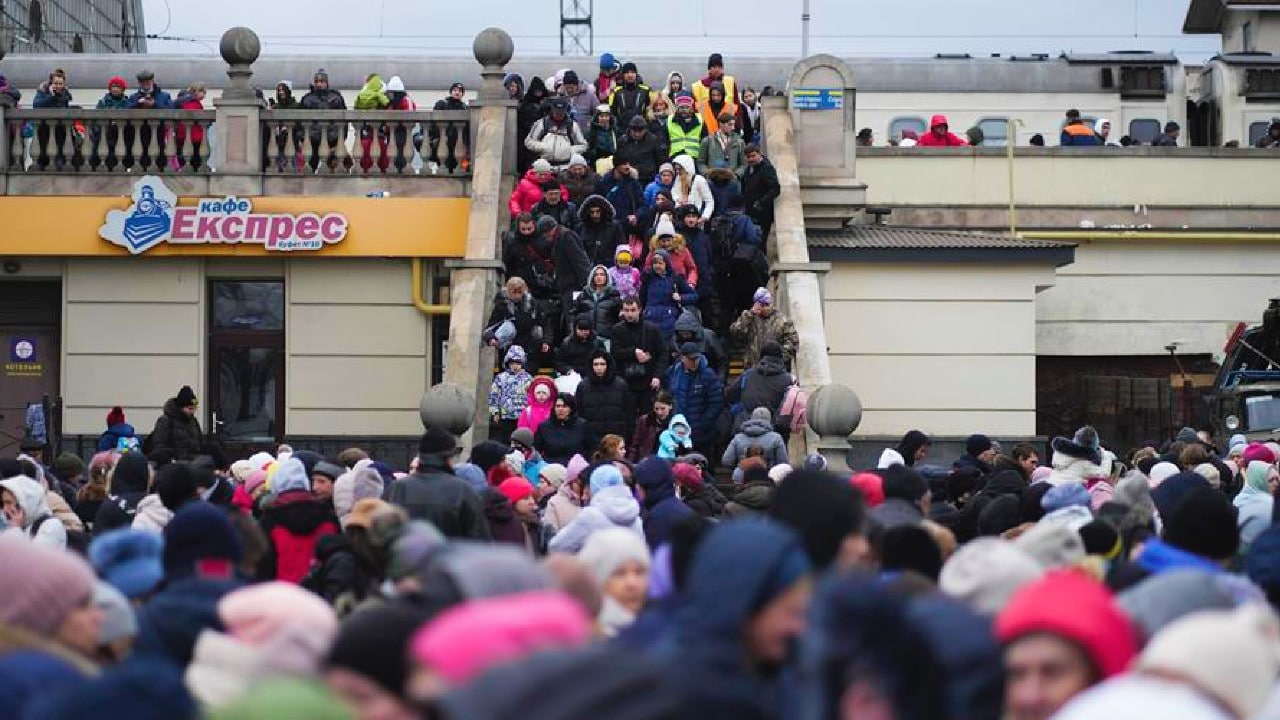 Rusia abre corredores humanitarios en Ucrania