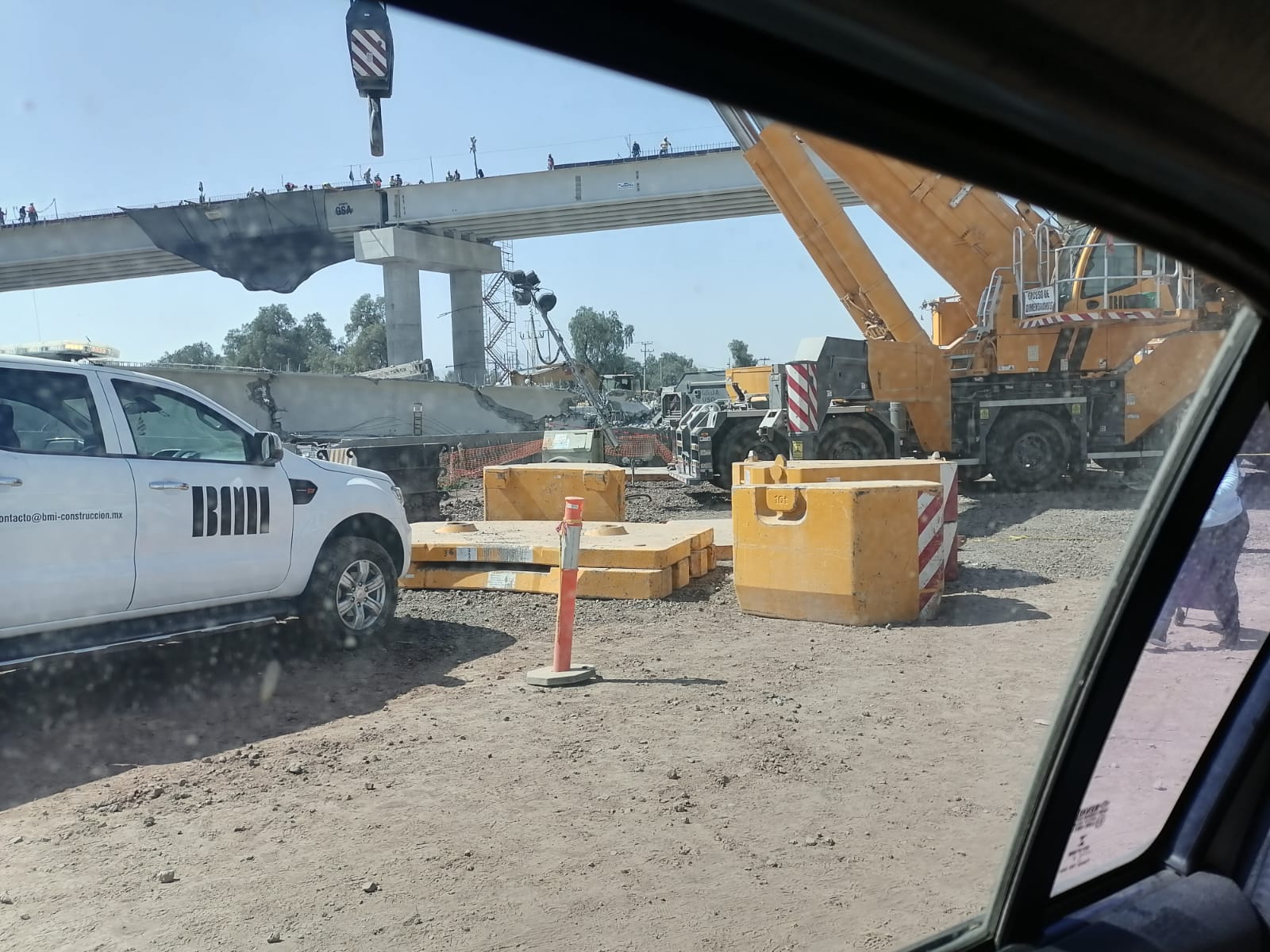Se fractura trabe que conectaría el AIFA, en tramo del Circuito Exterior Mexiquense, y muere trabajador