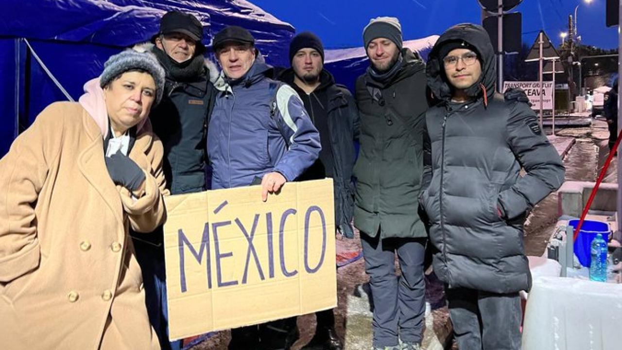 segundo grupo de mexicanos procedente de kiev llega a rumania