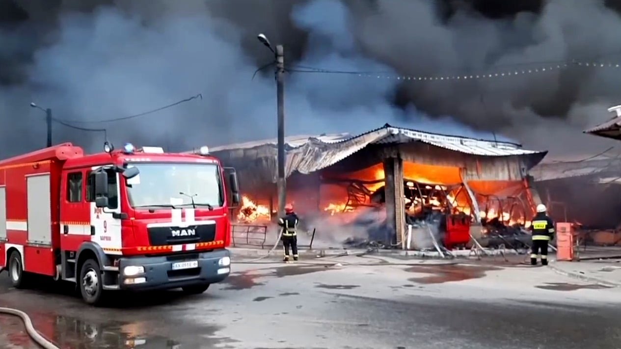 suenan las sirenas antiaereas y explosiones en leopolis ucrania por bombardeos rusos
