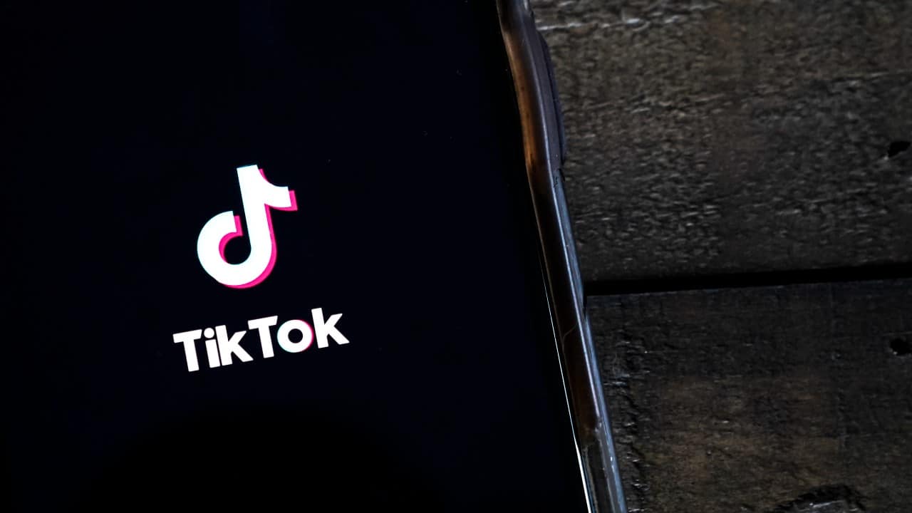 TikTok suspenderá transmisiones en vivo y subir videos en Rusia