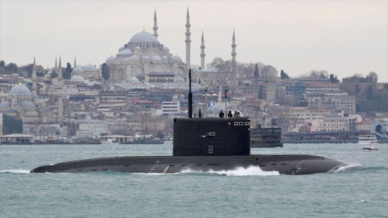 Turquía impidió el paso de cuatro barcos rusos al Mar Negro